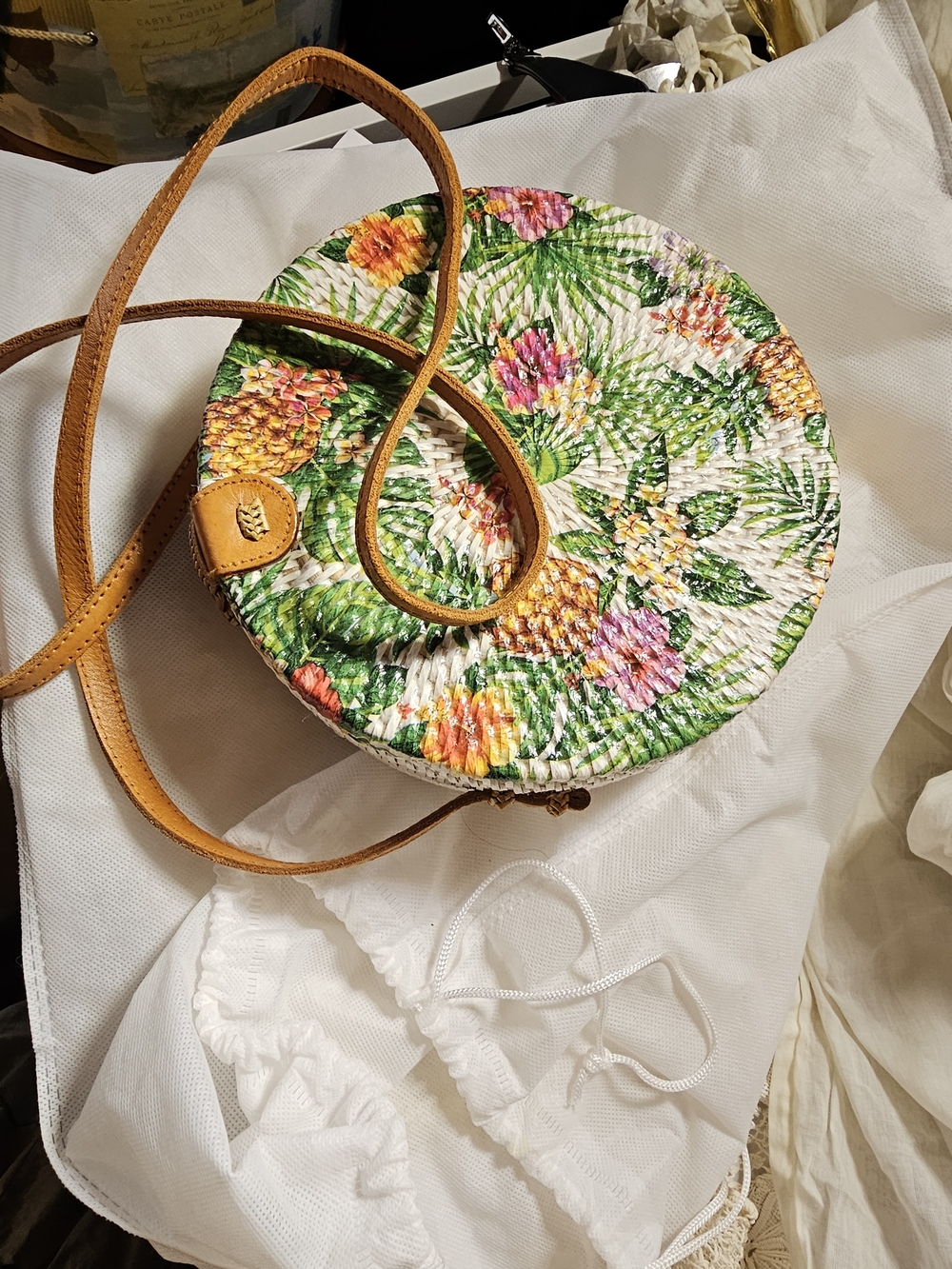 Tropical Flowers Pineapple Print Round Crossbody Bag - Green - Picture 2 of 16